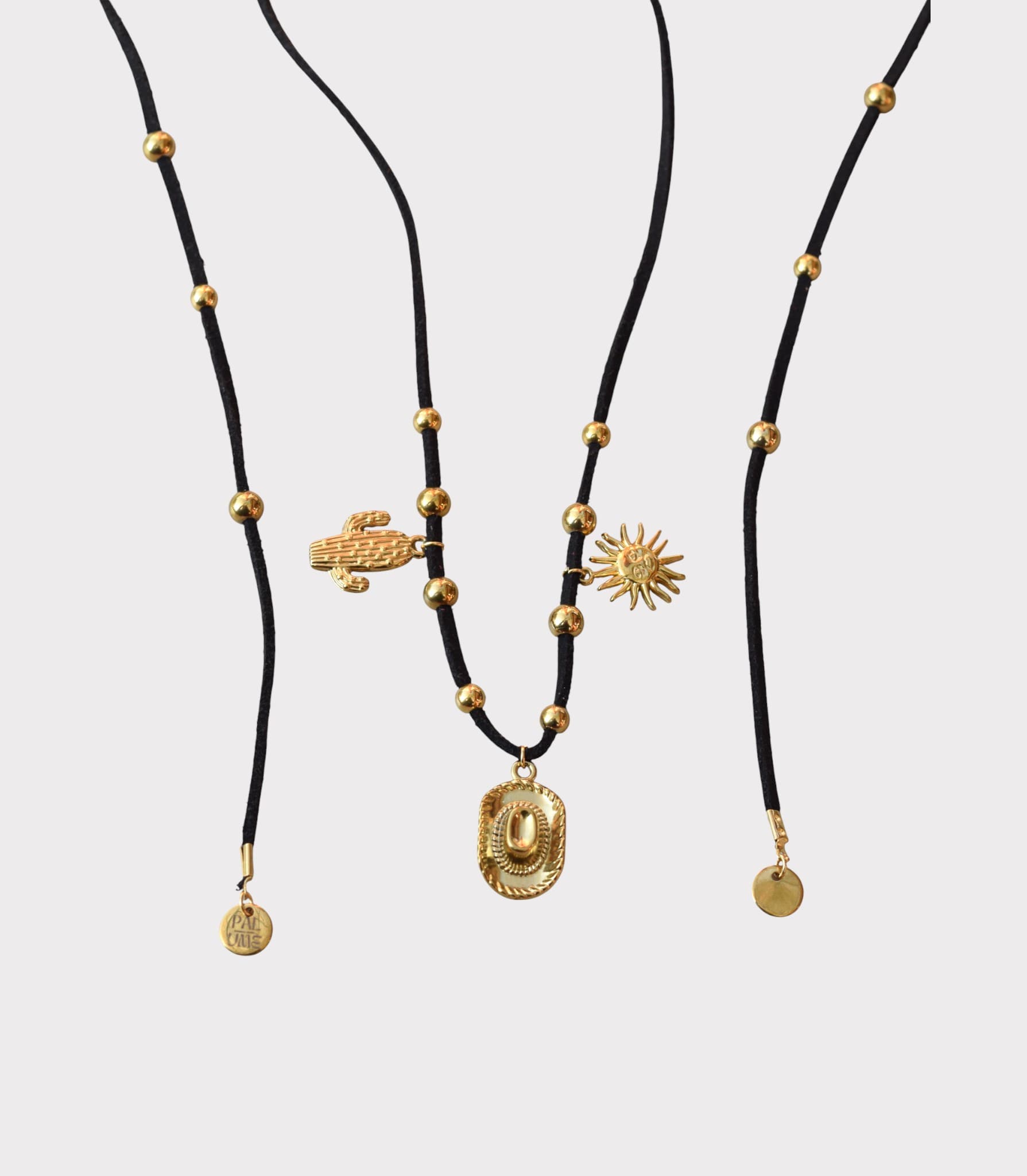 Far west_manca indossata